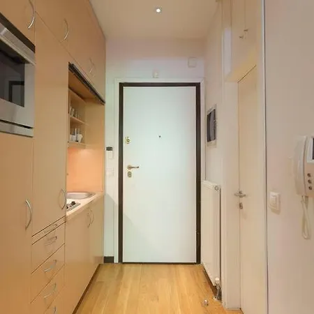 Lägenhet Ippokrateio Stylish City Loft Free Parking Thessaloníki