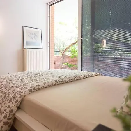 Lägenhet Ippokrateio Stylish City Loft Free Parking